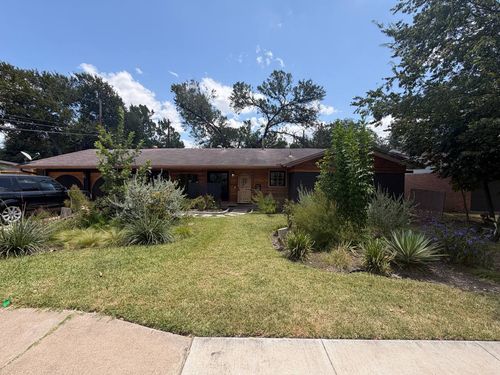 4603 Pack Saddle Pass, Austin, TX, 78745-1521 | Card Image