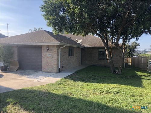 2744 Heynis N, New Braunfels, TX, 78130-6407 | Card Image