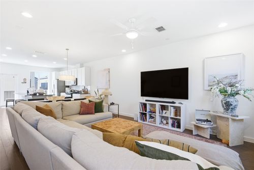 unit-87-814 N Bluff Dr, Austin, TX, 78745-4626 | Card Image