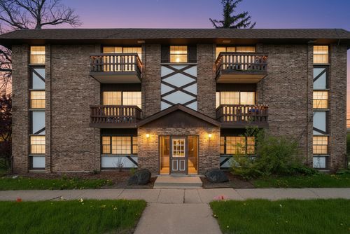 3n-9602 Schiller Blvd, Franklin Park, IL, 60131-2930 | Card Image