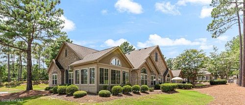 103 E Chelsea Ct, Southern Pines, NC, 28387-2286 | Card Image