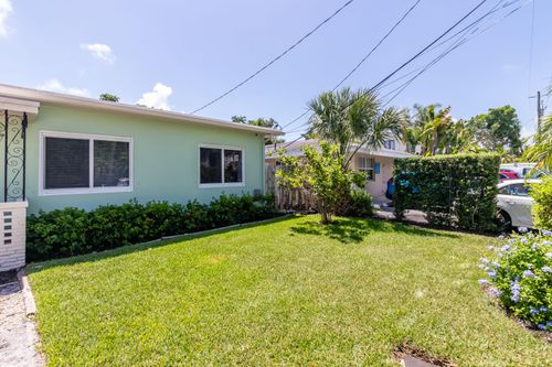 836 Ne 17th Ter, Fort Lauderdale, FL, 33304-4455 | Card Image