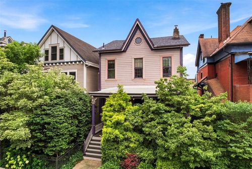 704 Ivy St, Shadyside, PA, 15232-2408 | Card Image