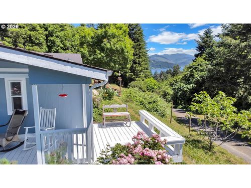 35235 Row River Rd, Cottage Grove, OR, 97424-9422 | Card Image