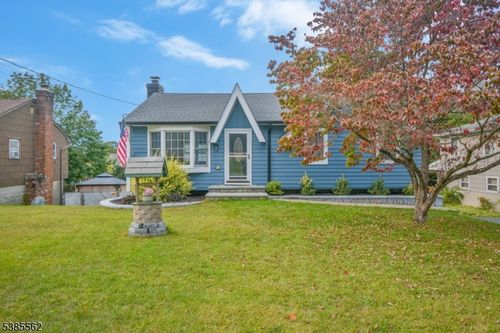19 Canal St, Landing, NJ, 07850-1001 | Card Image