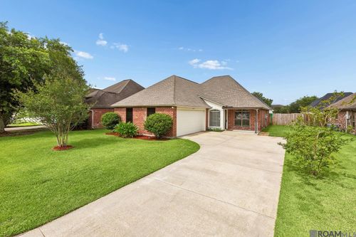 12215 Spring Valley Dr, Geismar, LA, 70734-3287 | Card Image