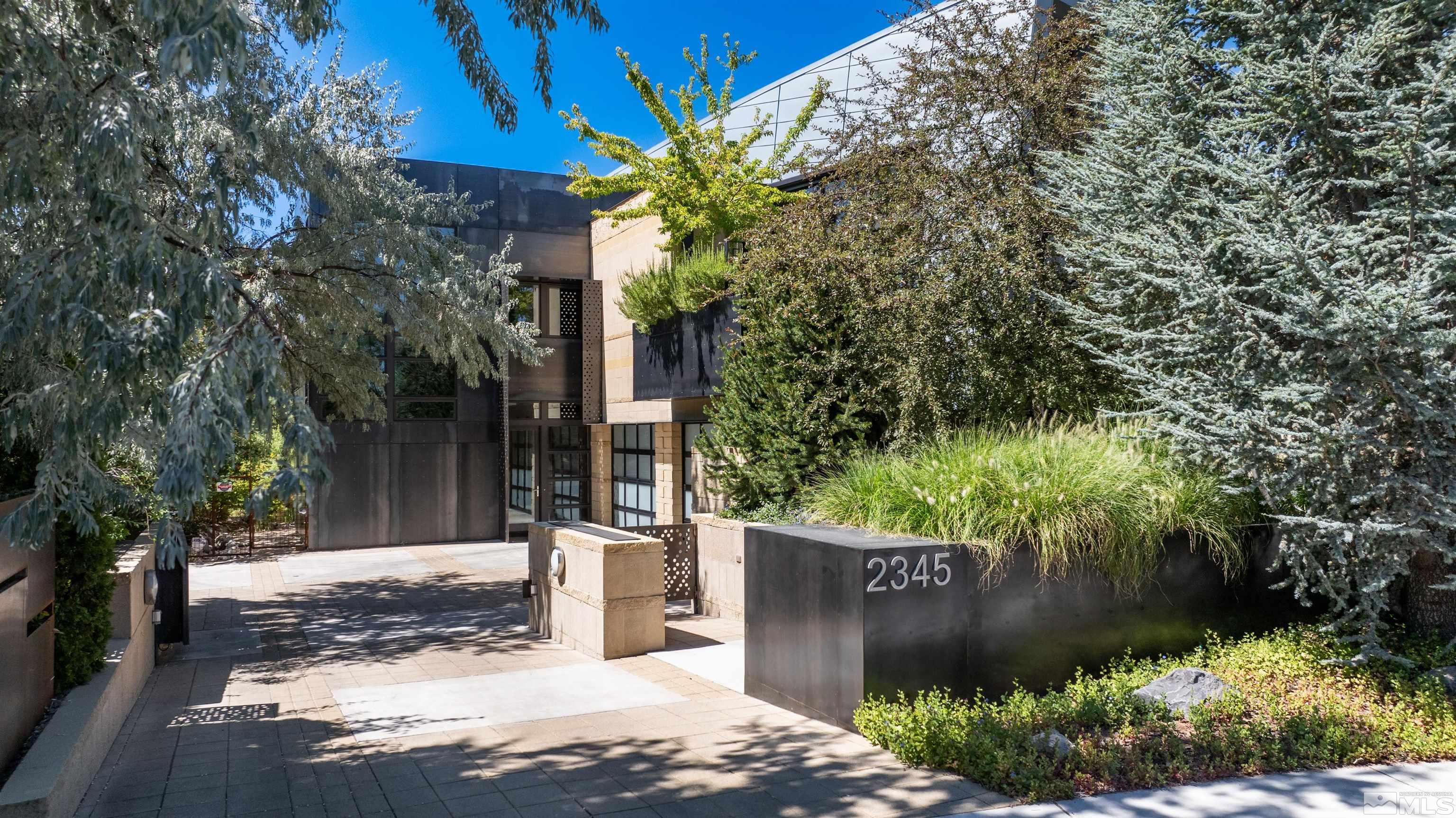 Crescent Cir, Reno, NV 89509