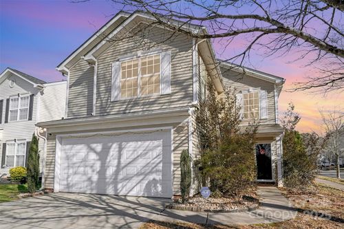 2104 Pawpaw Ln, Charlotte, NC, 28269-1334 | Card Image