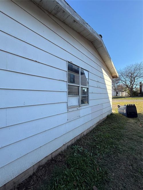 103 W 5th St, Stroud, OK, 74079-3416 | Card Image