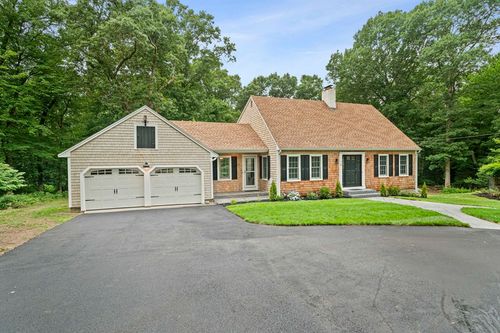 19 Barrington Way, Scituate, MA, 02066-3601 | Card Image