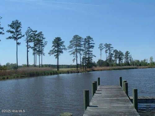 8 N Creek Dr, Belhaven, NC, 27810-9187 | Card Image