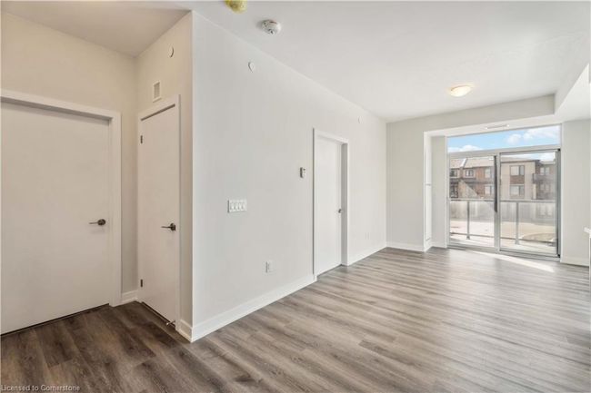 208 - 600 N Service Rd, House attached with 2 bedrooms, 1 bathrooms and 1 parking in Stoney Creek ON | Image 7
