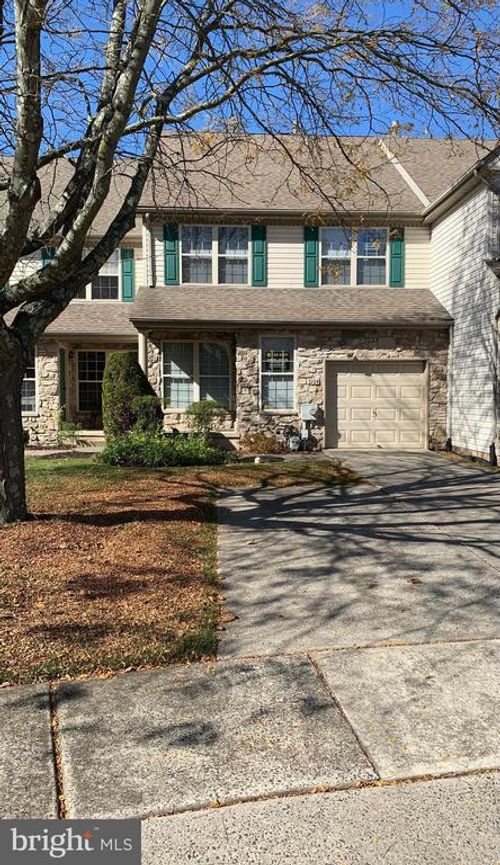 5104 Arbor Hill Ct, DOYLESTOWN, PA, 18902-1298 | Card Image