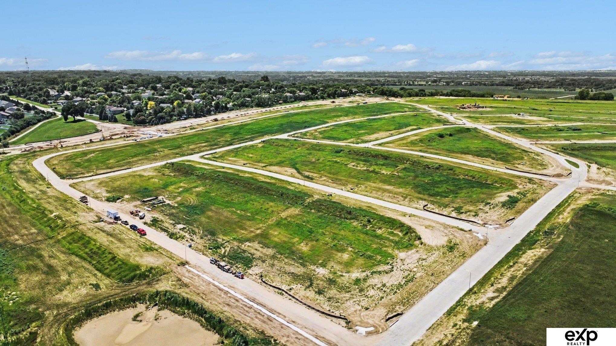 Land in Elkhorn 4