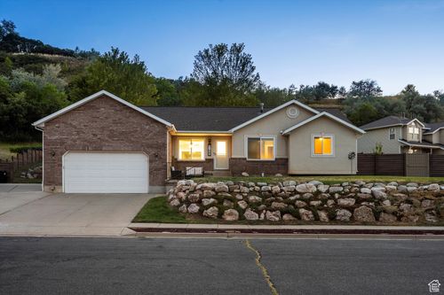 8129 Cedar Cir, South Weber, UT, 84405-7708 | Card Image