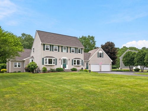 2 Montana Dr, Tyngsboro, MA, 01879-2382 | Card Image