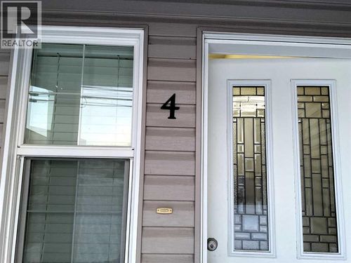 4729 45 Street, Lloydminster, SK, S9V0H6 | Card Image