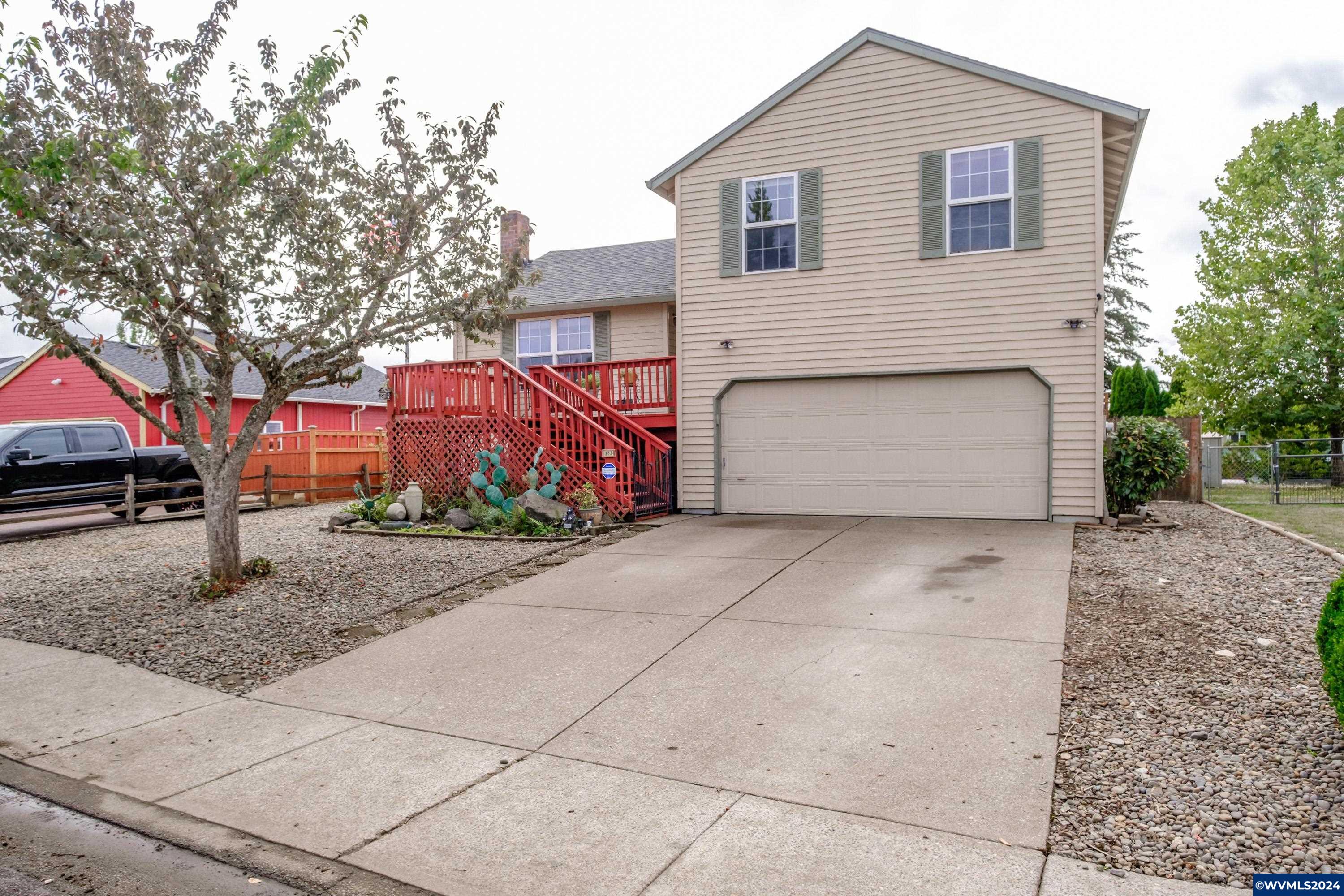 Denton Ave, Dallas, OR 97338