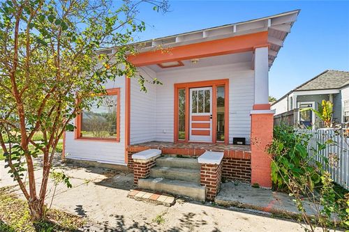 841 Elmira Ave, New Orleans, LA, 70114-2410 | Card Image