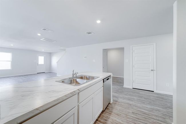 1040 Greenspointe Ave, House other with 6 bedrooms, 4 bathrooms and 2 parking in La Grange TX | Image 8
