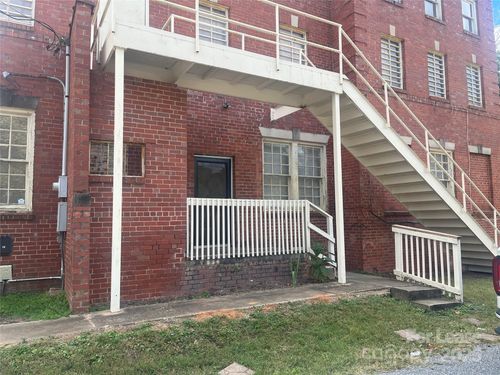 ste-1w-203 Liberty St W, York, SC, 29745-2680 | Card Image