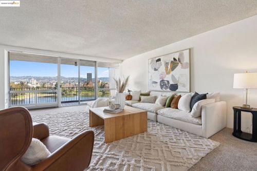 apt-5a-177 19th St, Oakland, CA, 94612-4634 | Card Image