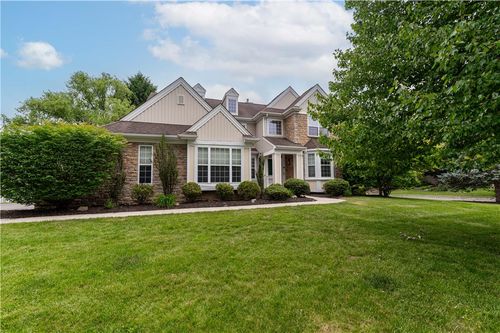 780 Ramblewood Dr, Forks Twp, PA, 18040-6214 | Card Image
