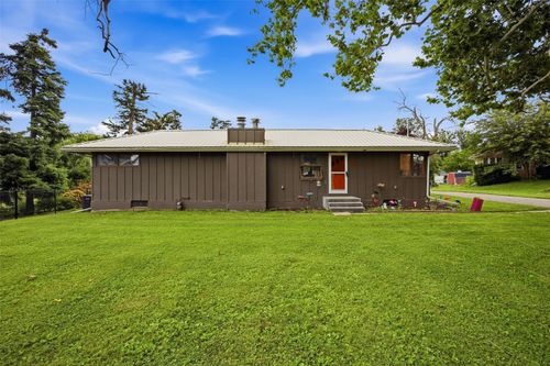 2609 1st Ave Sw, Cedar Rapids, IA, 52405-4743 | Card Image