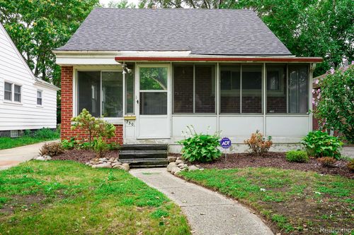 750 E Hayes Ave, Hazel Park, MI, 48030-2520 | Card Image