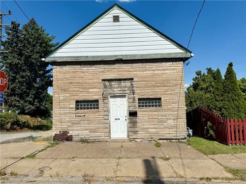 1314 Crawford Ave, Duquesne, PA, 15110-2022 | Card Image