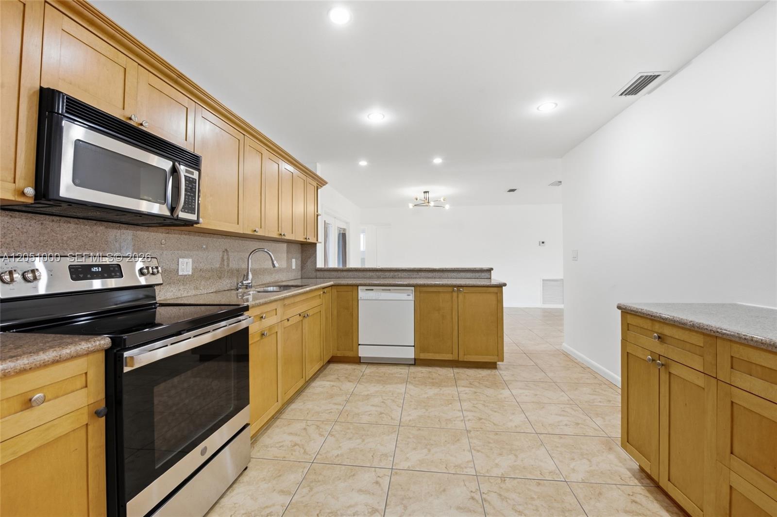 Residential in Hollywood 3