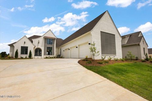 225 Parke Dr, Ridgeland, MS, 39157-9401 | Card Image