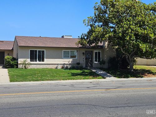 5713 Wilson Road, Bakersfield, CA, 93309 | Card Image