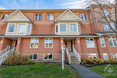 24 Lakepointe Dr, Condo with 2 bedrooms, 3 bathrooms and 2 parking in Orléans ON | Image 2