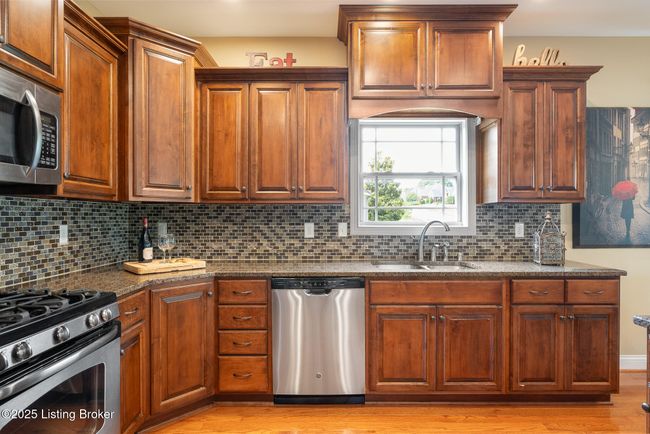 905 Fossil Creek Cir, House other with 4 bedrooms, 3 bathrooms and null parking in Louisville KY | Image 22