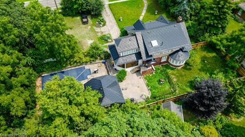 2032 Coronation Blvd, Cambridge, ON, N3H3S5 | Card Image