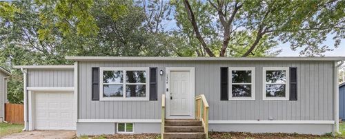 1504 N Emery St, Independence, MO, 64050-1977 | Card Image