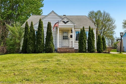 338 N Rocky River Dr, Berea, OH, 44017-1602 | Card Image