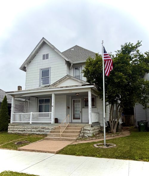 228 W Washington St, Greensburg, IN, 47240-1611 | Card Image