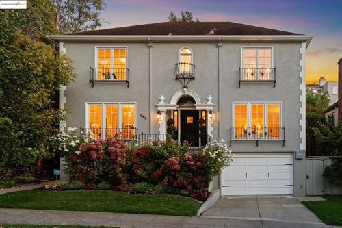 945 Sunnyhills Rd, Oakland, CA, 94610-2414 | Card Image