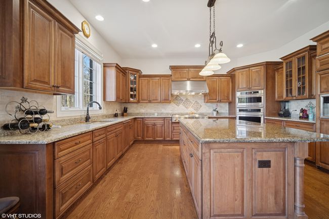 7 Preston Ct, House other with 6 bedrooms, 6 bathrooms and 4 parking in Lincolnshire IL | Image 11
