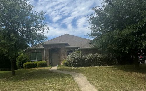 701 Shady Meadow Ln, Glenn Heights, TX, 75154-7923 | Card Image