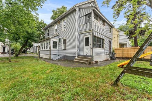 2 Hacker Ct, Worcester, MA, 01603 | Card Image