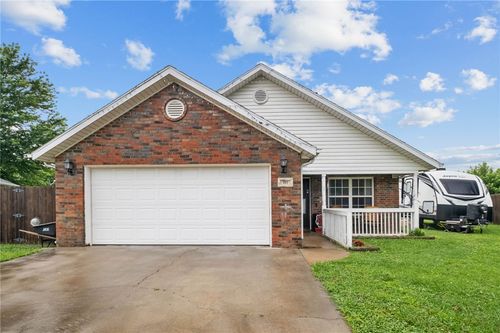 761 Applegate Ln, Lincoln, AR, 72744-8465 | Card Image
