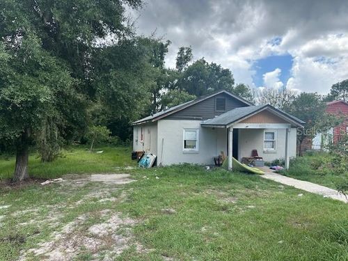 138 W Volusia Ave, DELAND, FL, 32720-6830 | Card Image
