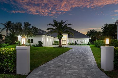 100 Glenbrook Ct, Atlantis, FL, 33462-1013 | Card Image