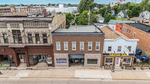 6 Tayco Street, MENASHA, WI, 54952 | Card Image