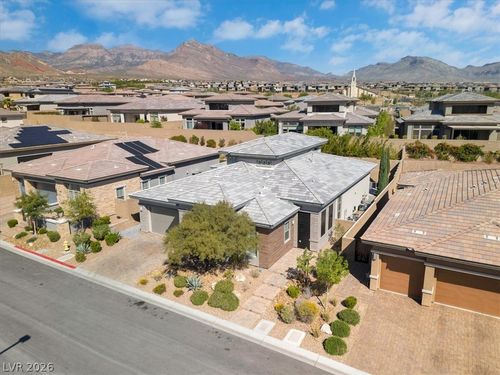 12374 Skyracer Dr, Las Vegas, NV, 89138-4695 | Card Image