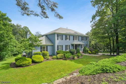 4 Hidden Acres Dr, Kinnelon, NJ, 07405-3223 | Card Image