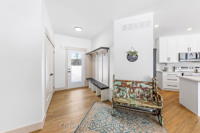 141 3 Mile Lake Rd, House other with 3 bedrooms, 2 bathrooms and 10 parking in Katrine ON | Image 4